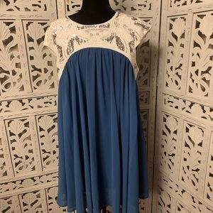 BOHO TURQUOISE & WHITE FLOWY SHORT DRESS